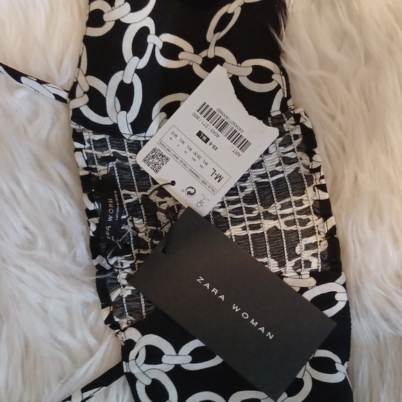 ⭐️JUST REDUCED ⭐️CUTE ZARA CROPPED TOP - Picture 7 of 8